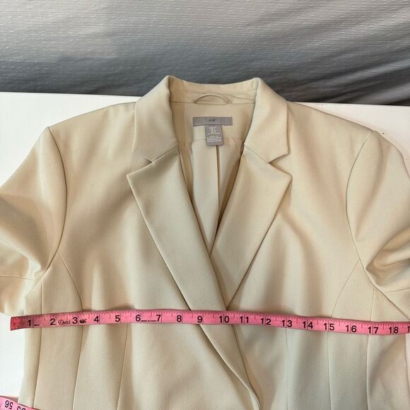 H&M Womens L Cream Oversized Blazer Structured One Button Minimalist Old Money - Picture 6 of 16